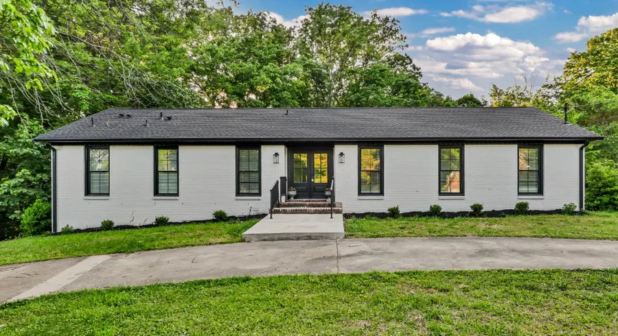 351 Hampshire Dr, Clarksville, TN 37043 - #2