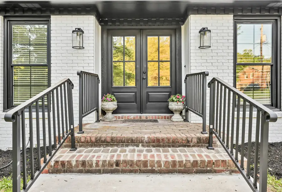 351 Hampshire Dr, Clarksville, TN 37043 - #3