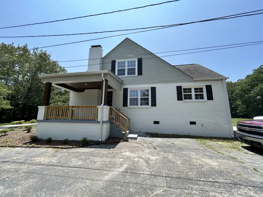 810 W Lincoln St, Tullahoma, TN 37388 - #2