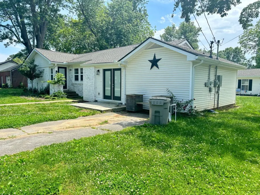 400 Circle Dr, Estill Springs, TN 37330 - #2