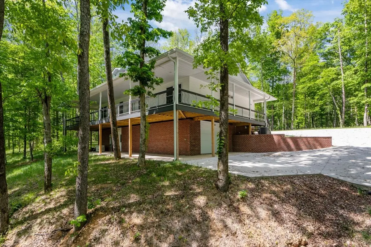 6130 Clydeton Rd, Waverly, TN 37185 - #1