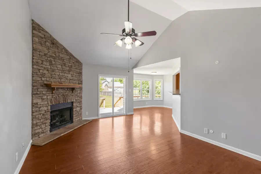 3740 Wheatfield Ln, Clarksville, TN 37040 - #3