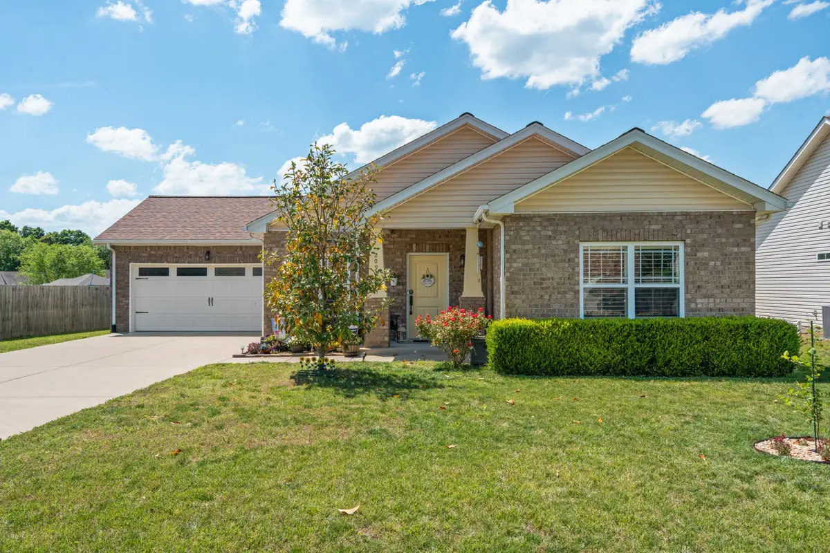 209 Wyburn Pl, Burns, TN 37029 - #1