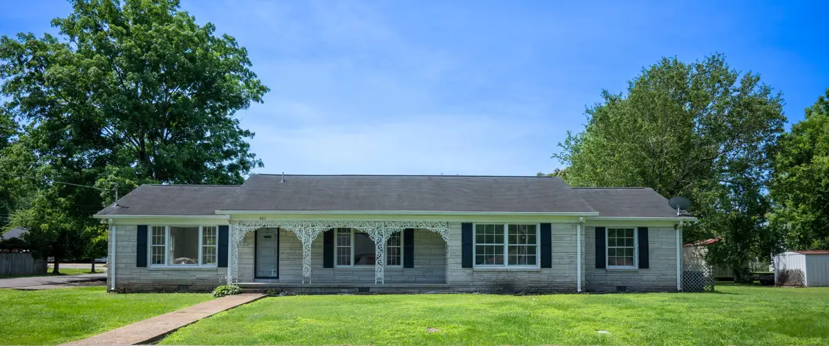 803 Nichols St, Pulaski, TN 38478 - #1