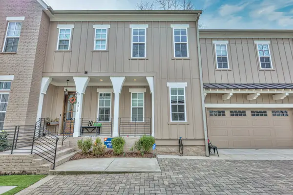 901B Gale Ln, Nashville, TN 37204