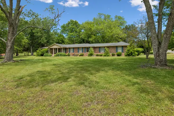 49 Chandler Rd, Mount Juliet, TN 37122