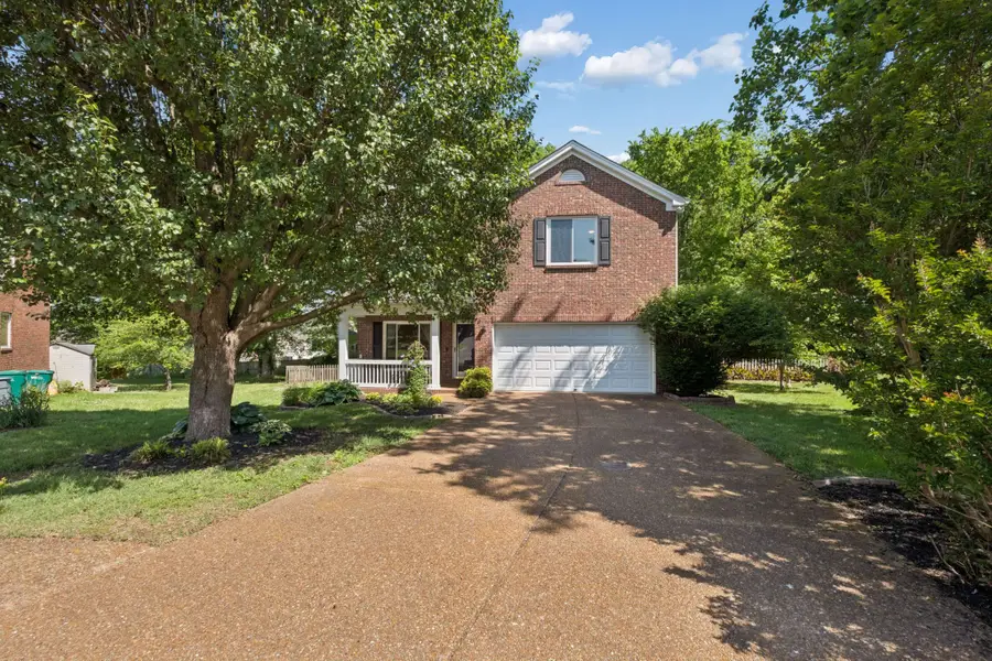 909 Buckskin Ct, Nashville, TN 37221 - #2