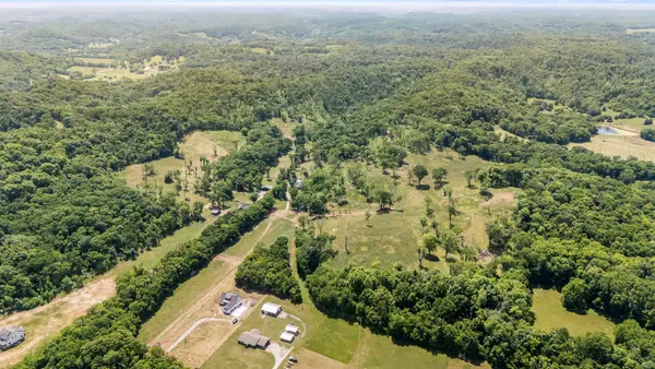 4303 Moore Ln, Culleoka, TN 38451