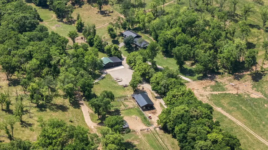 4303 Moore Ln, Culleoka, TN 38451 - #2