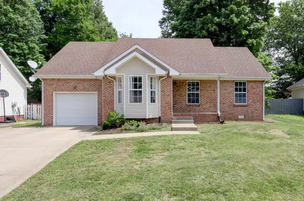 3308 S Senseney Cir, Clarksville, TN 37042