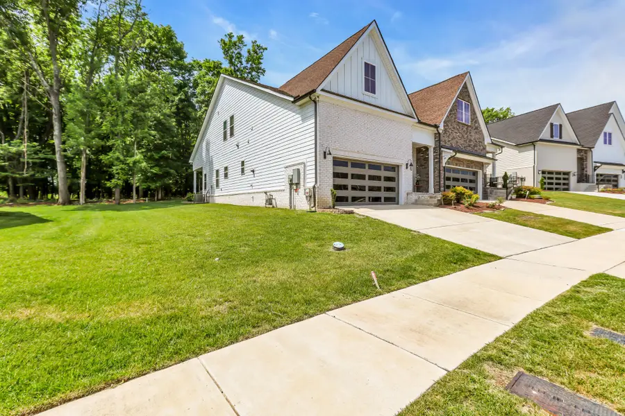 3048 Wiltshire Park Pl, Hermitage, TN 37076 - #2