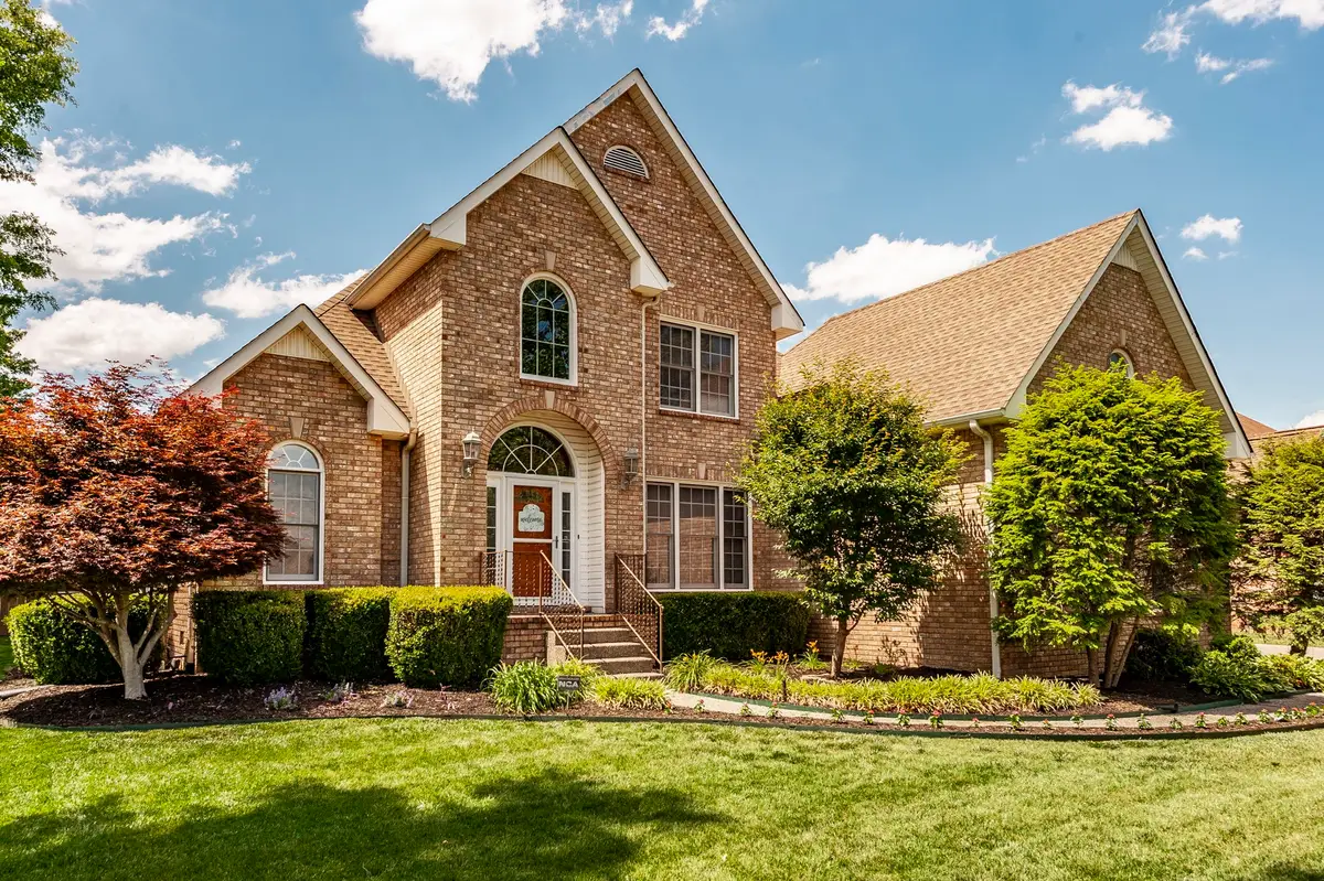 111 Highland Rdg, Hendersonville, TN 37075 - #1