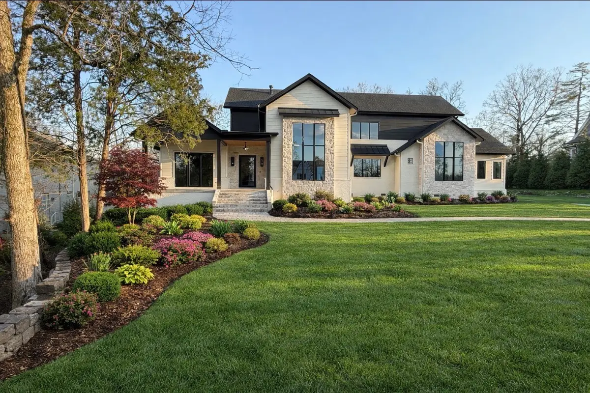 720 Newberry Rd, Nashville, TN 37205 - #1