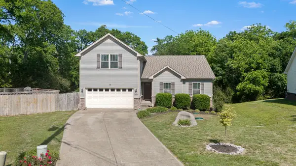 1005 Aretha Dr, Murfreesboro, TN 37128
