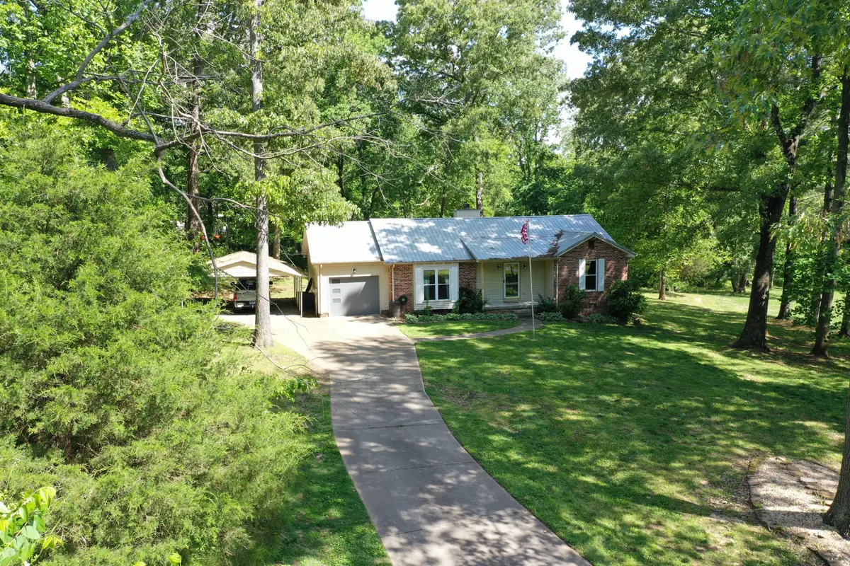 1404 Windhill Ct, Greenbrier, TN 37073 - #1