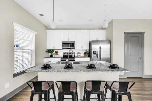 605 Bristol Creek Dr, Nashville, TN 37221 - #3