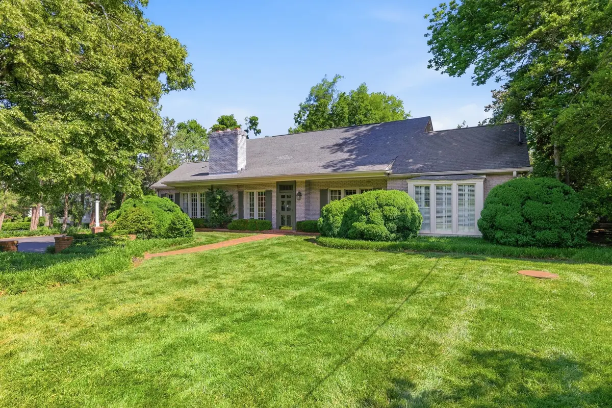208 Jackson Blvd, Nashville, TN 37205 - #1