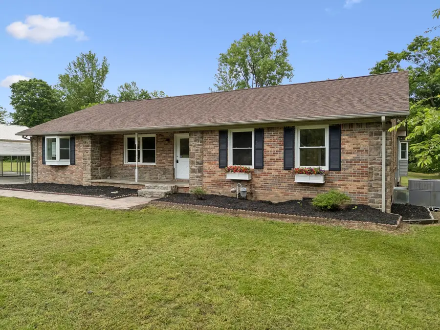 1397 Blue Creek Road E, Waverly, TN 37185 - #3