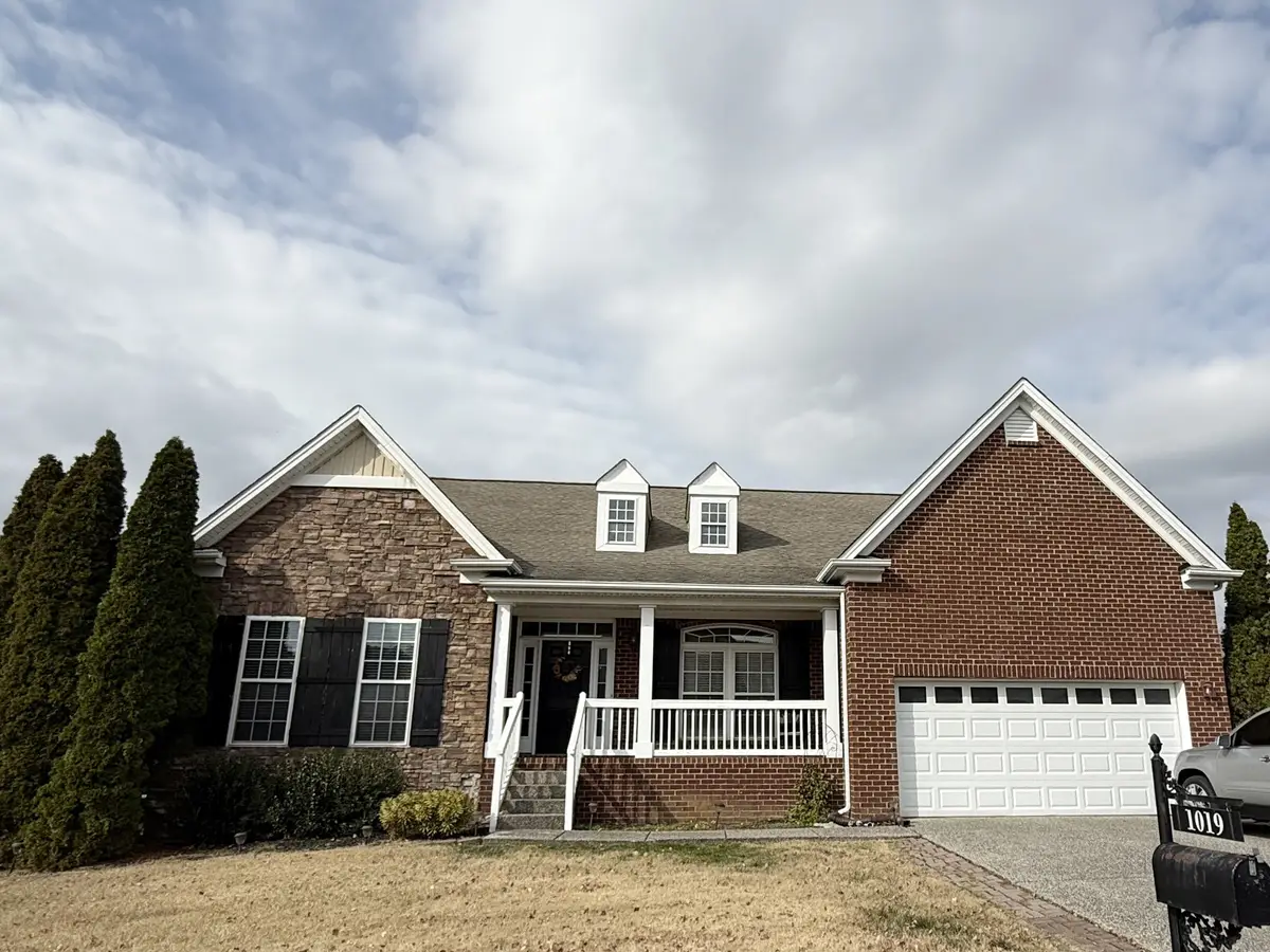 1019 Queens Pl, Spring Hill, TN 37174 - #1