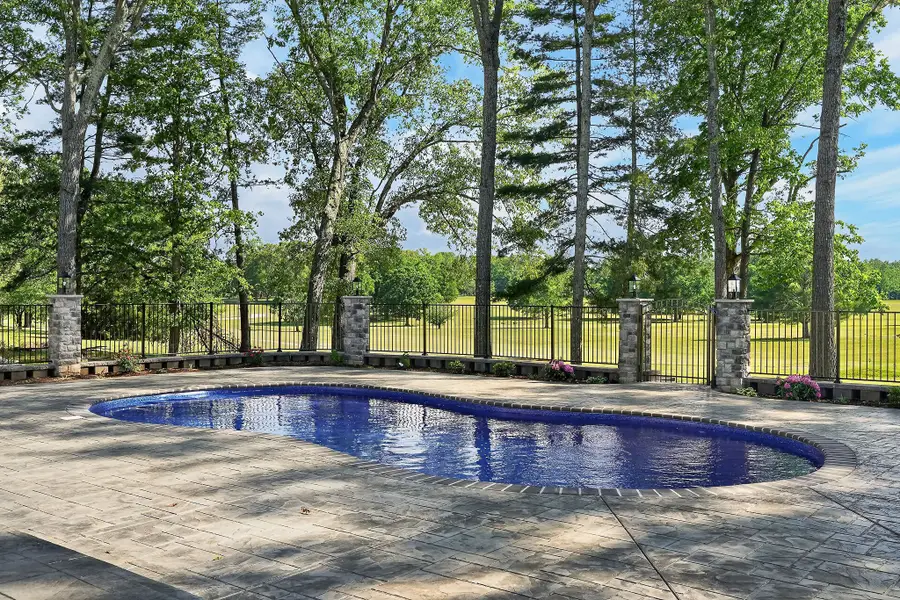 28 Lakeland Dr, McMinnville, TN 37110 - #3