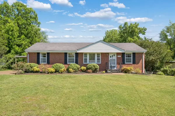 366 Melpar Dr, Nashville, TN 37211
