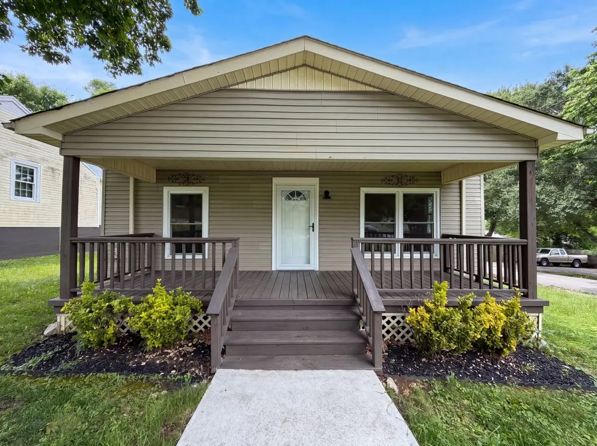 1820 Figures Ave, Columbia, TN 38401 - #1