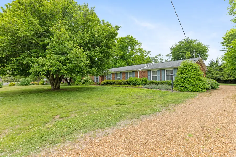 104 Fairmont Dr, Franklin, TN 37064 - #2