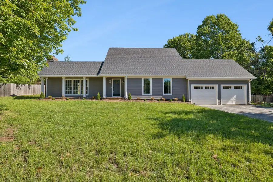 1418 Courtland Dr, Columbia, TN 38401 - #2