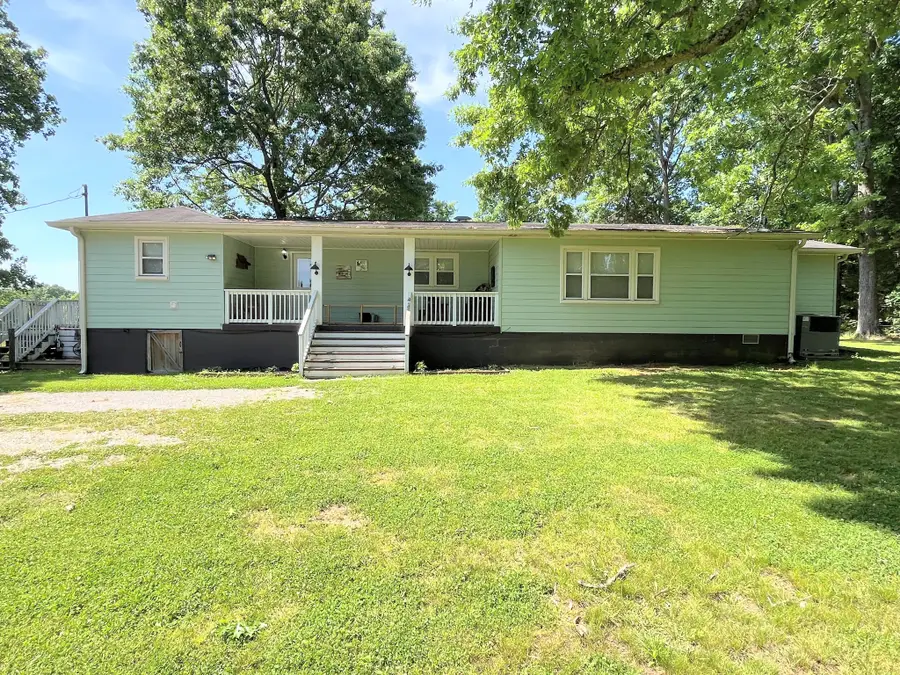 1005 Boyd St, Belfast, TN 37019 - #2