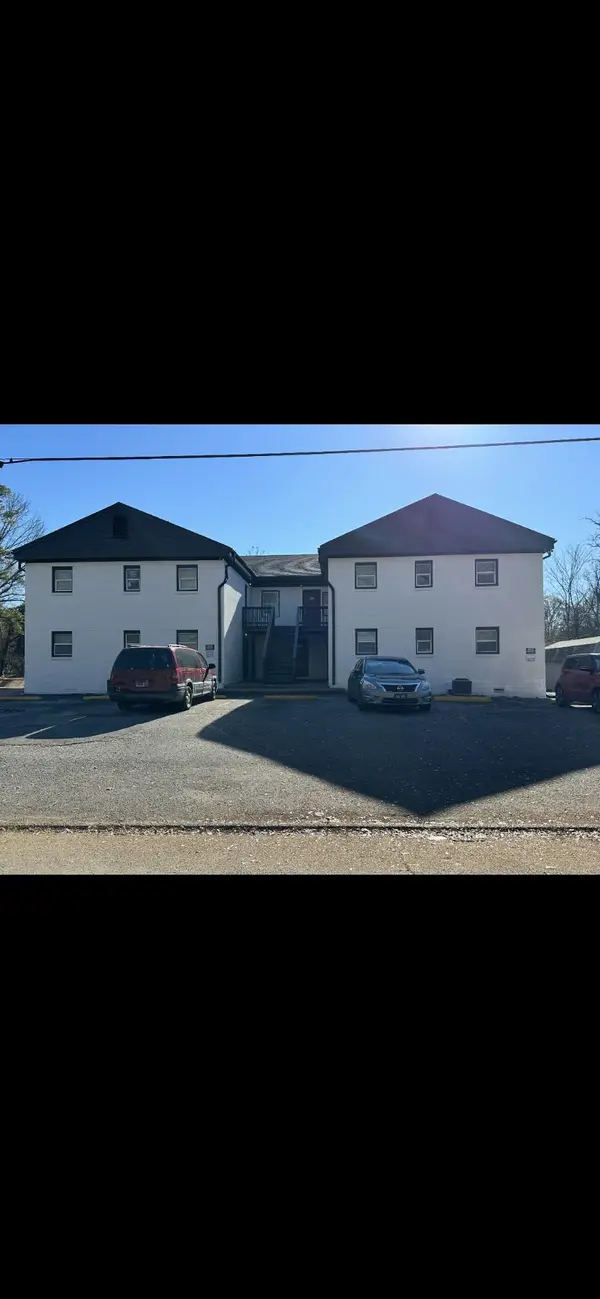 1225 N Highland Ave, Jackson, TN 38301
