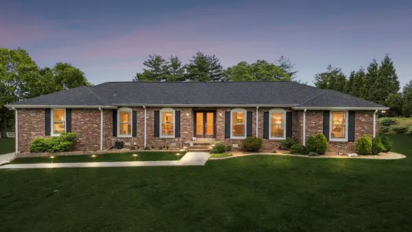 102 Azalea Ln, Franklin, TN 37064