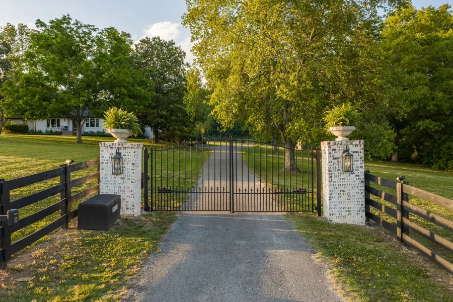 1496 Coleman Rd, Franklin, TN 37064 - #3