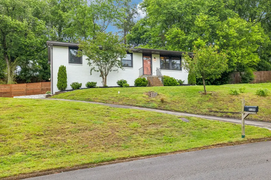 5104 Greentree Dr, Nashville, TN 37211 - #2