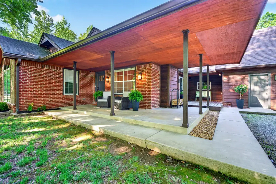 1039 Lena Rosson Rd, Chapmansboro, TN 37035 - #3