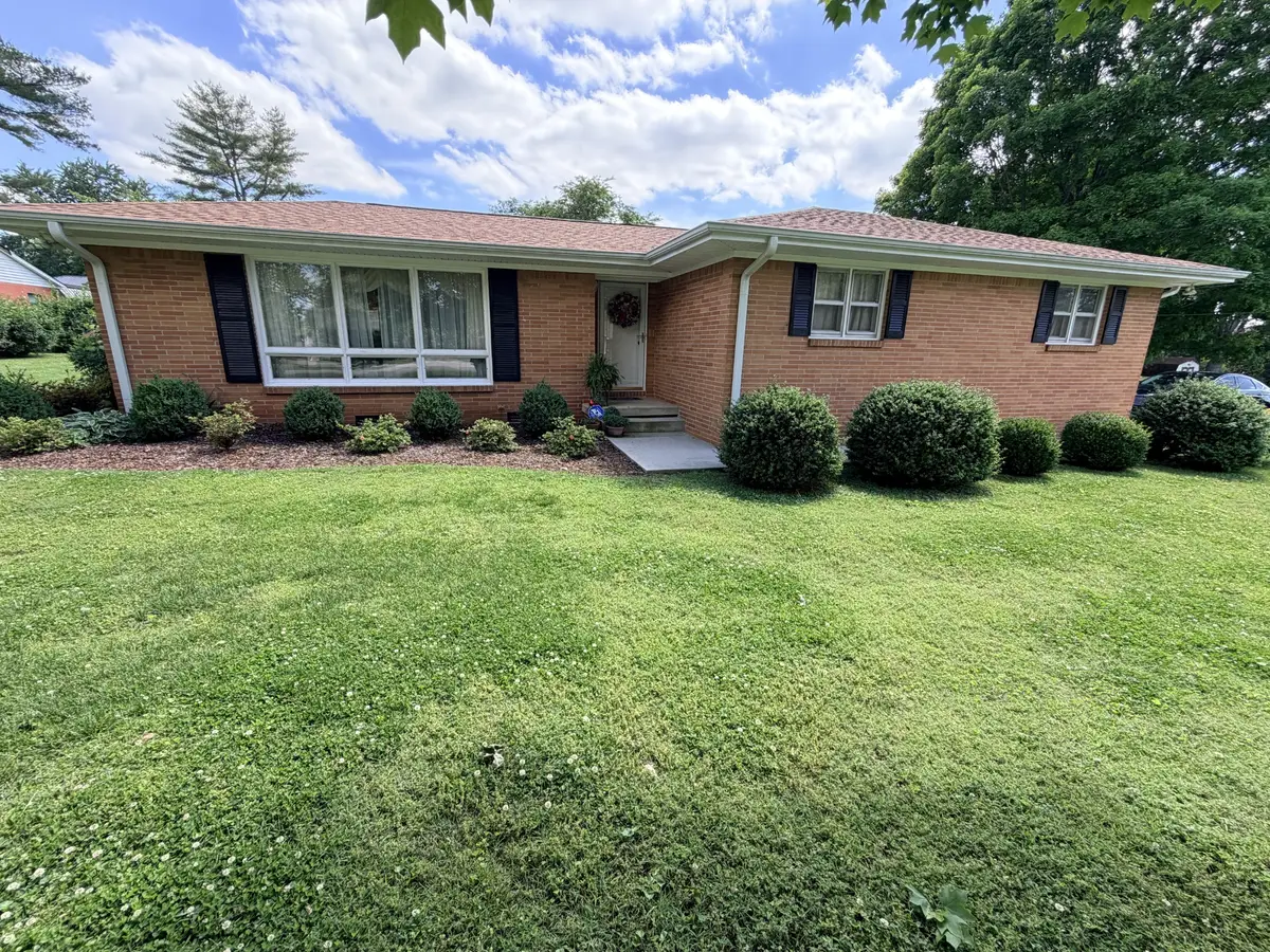 207 Mary Sharp Dr, Decherd, TN 37324 - #1