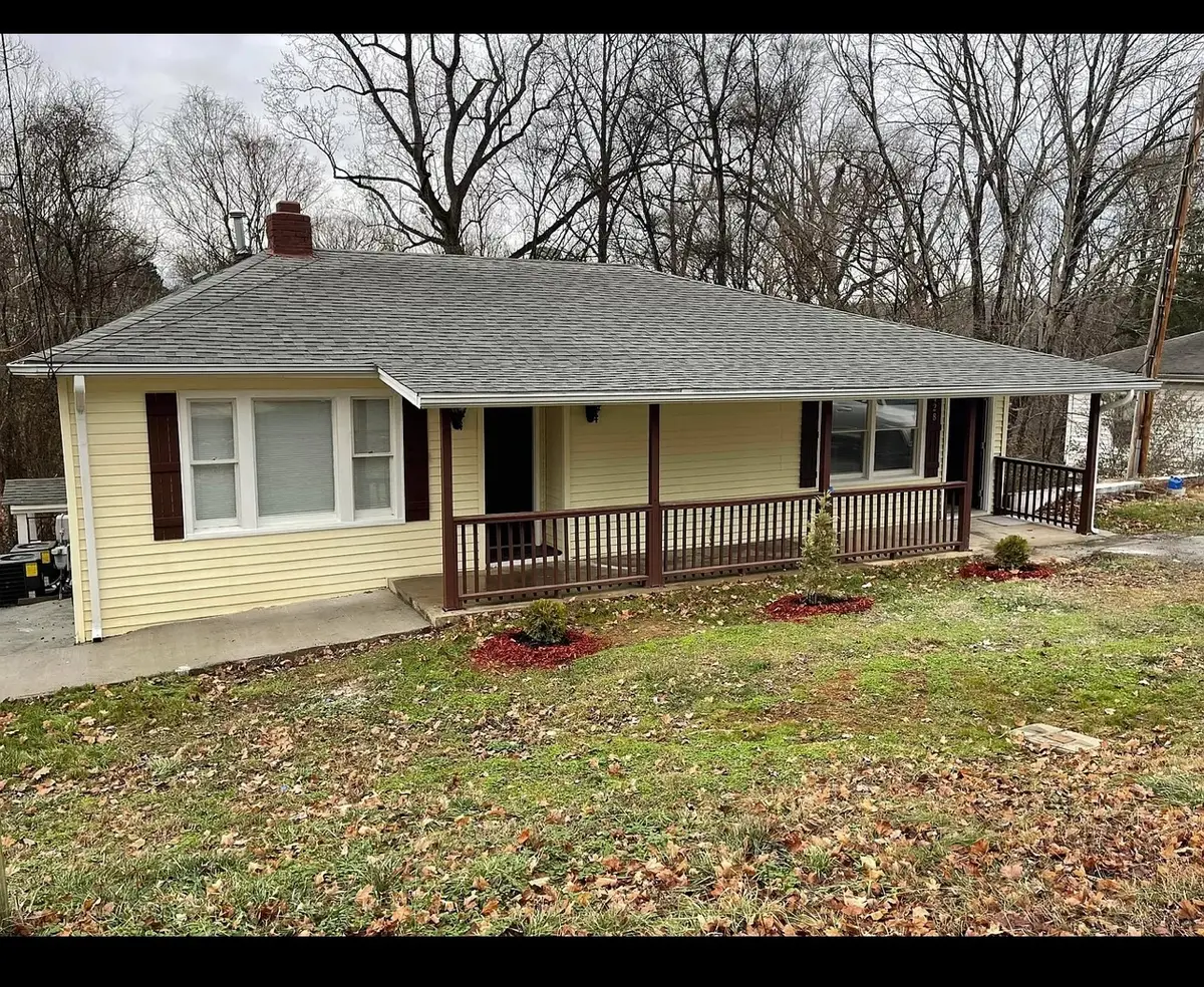 428 Shelby St, Clarksville, TN 37042 - #1