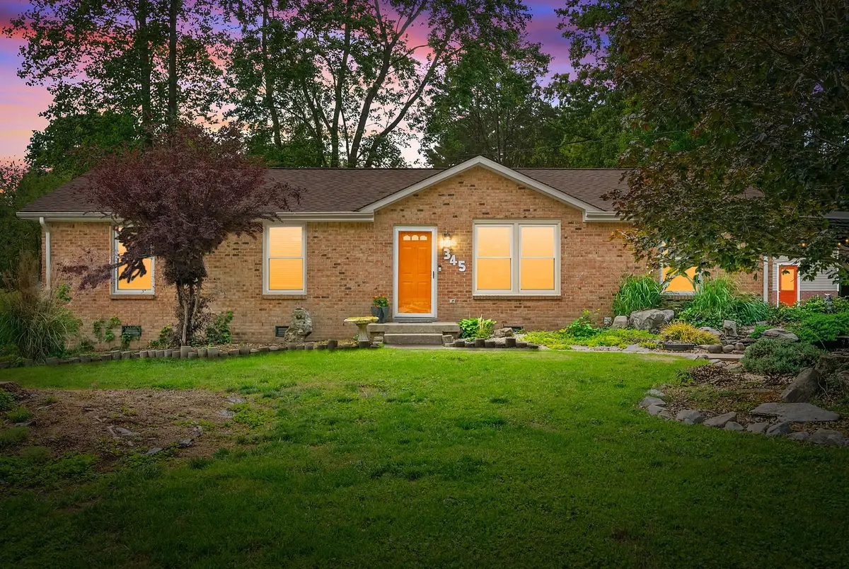 345 Lake Court Dr, Clarksville, TN 37043 - #1