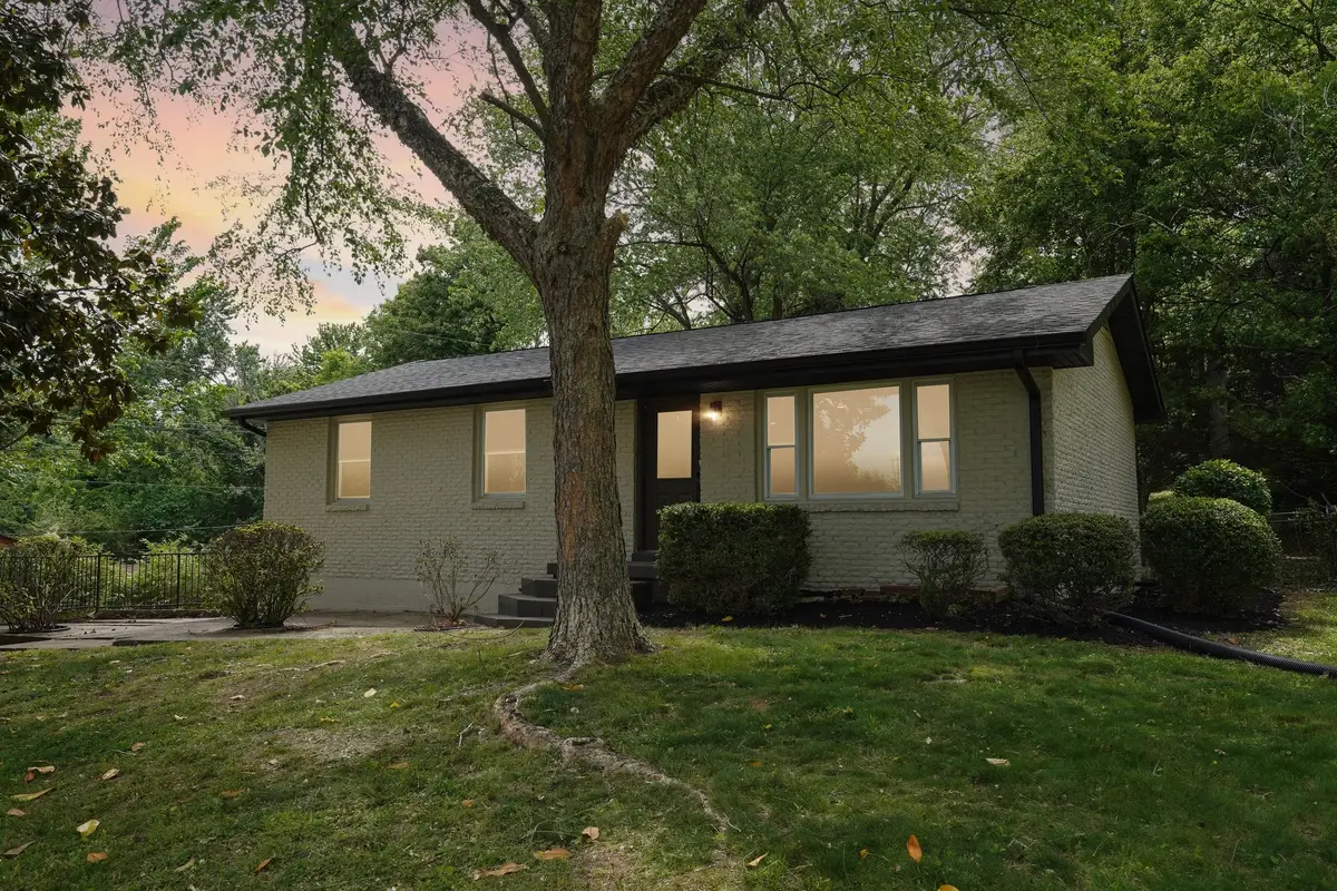 504 Kenney Dr, Clarksville, TN 37042 - #1