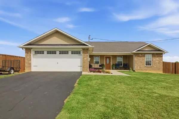 630 Privet Dr, Dandridge, TN 37725