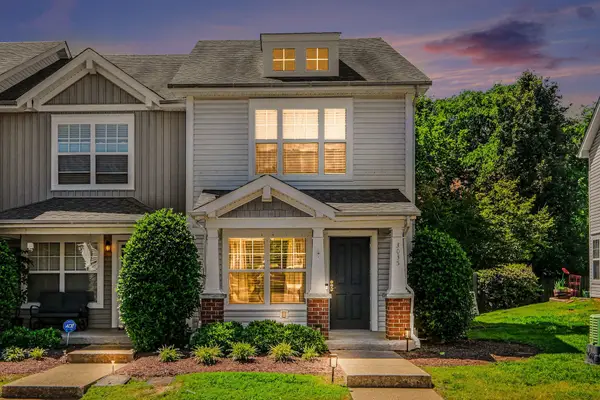 3035 Harpeth Springs Dr, Nashville, TN 37221