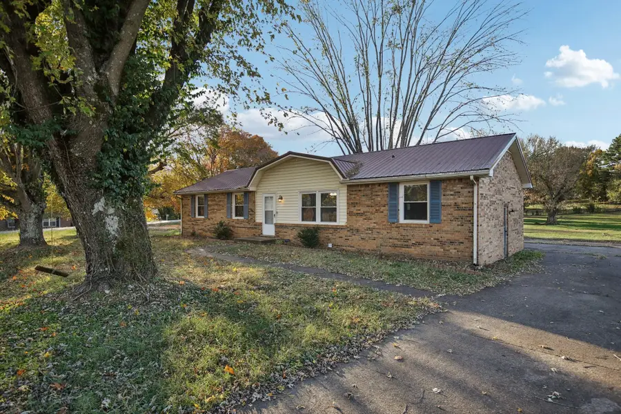 2142 Old Russellville Pike, Clarksville, TN 37043 - #2