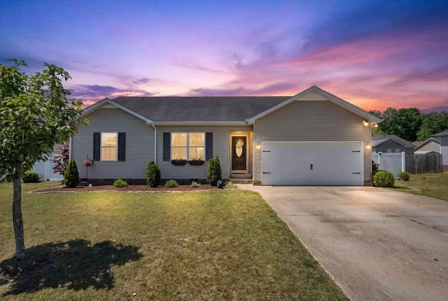 211 Williamsburg Cir, Tullahoma, TN 37388 - #2