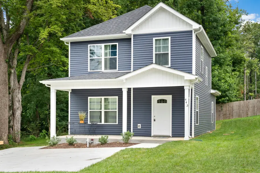 443 Reynolds St, Clarksville, TN 37040 - #2