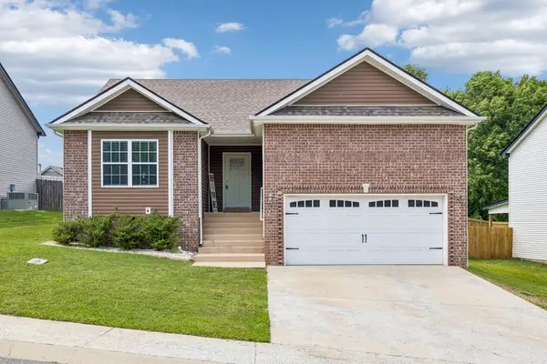 1149 Racker Dr, Clarksville, TN 37043