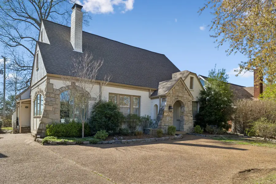 239 Cherokee Rd, Nashville, TN 37205 - #2