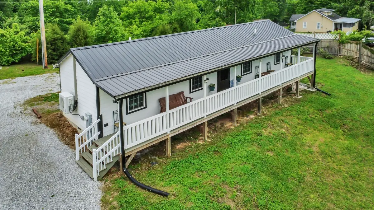 3467 Luther Ragan Rd, Palmyra, TN 37142 - #1