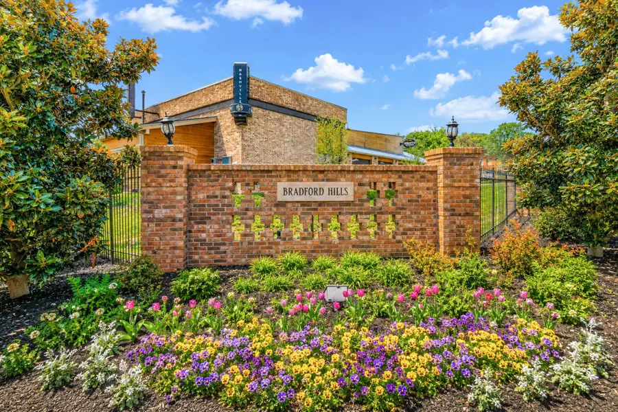 6113 Bradford Hills Dr, Nashville, TN 37211 - #2