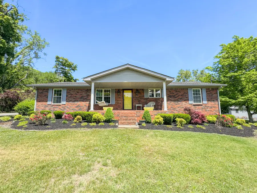 2965 Fort Blount Rd, Hartsville, TN 37074 - #2