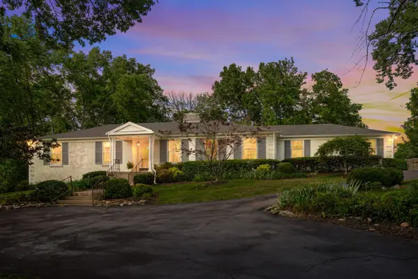 2704 Windemere Dr, Nashville, TN 37214
