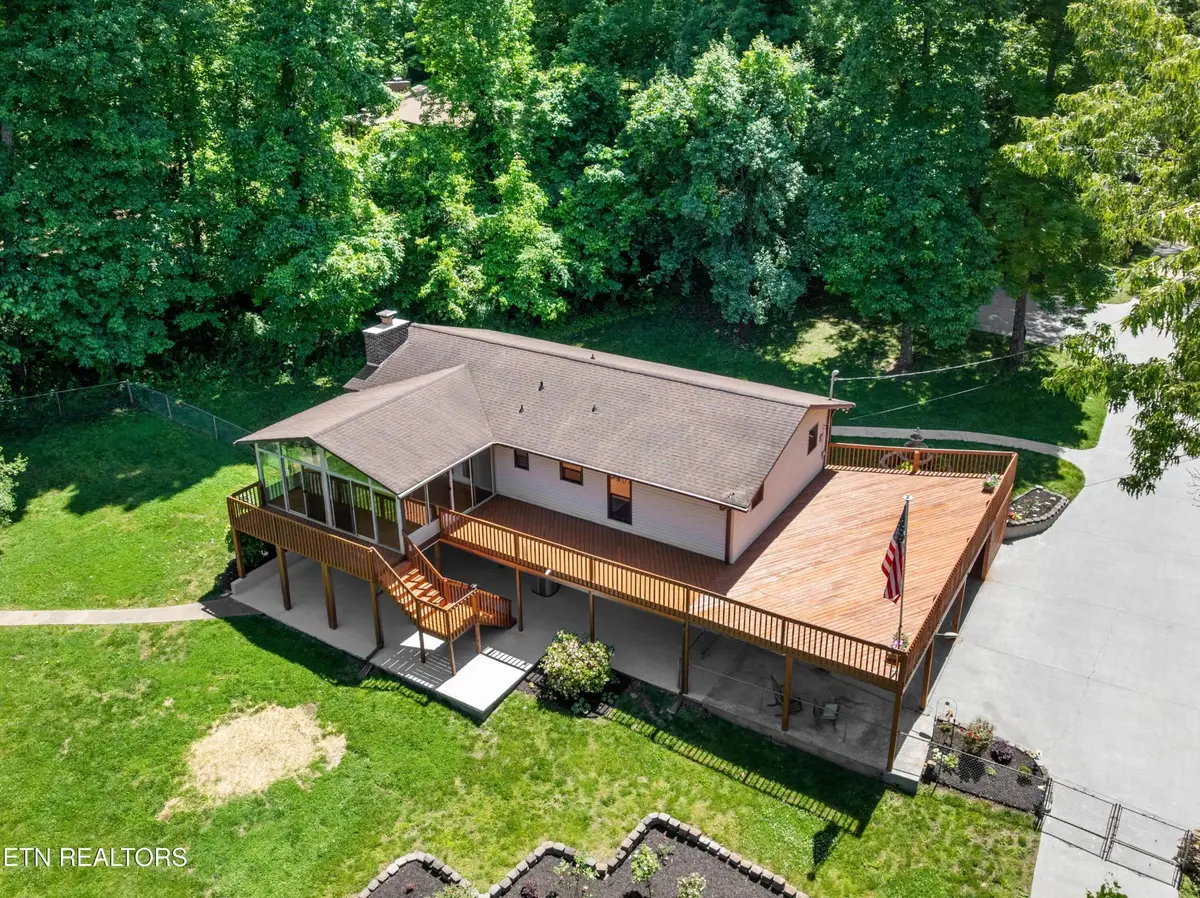 235 S Ridge Rd, Knoxville, TN 37920 - #1